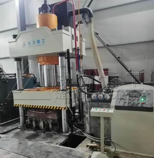 500噸復(fù)合材料模壓機